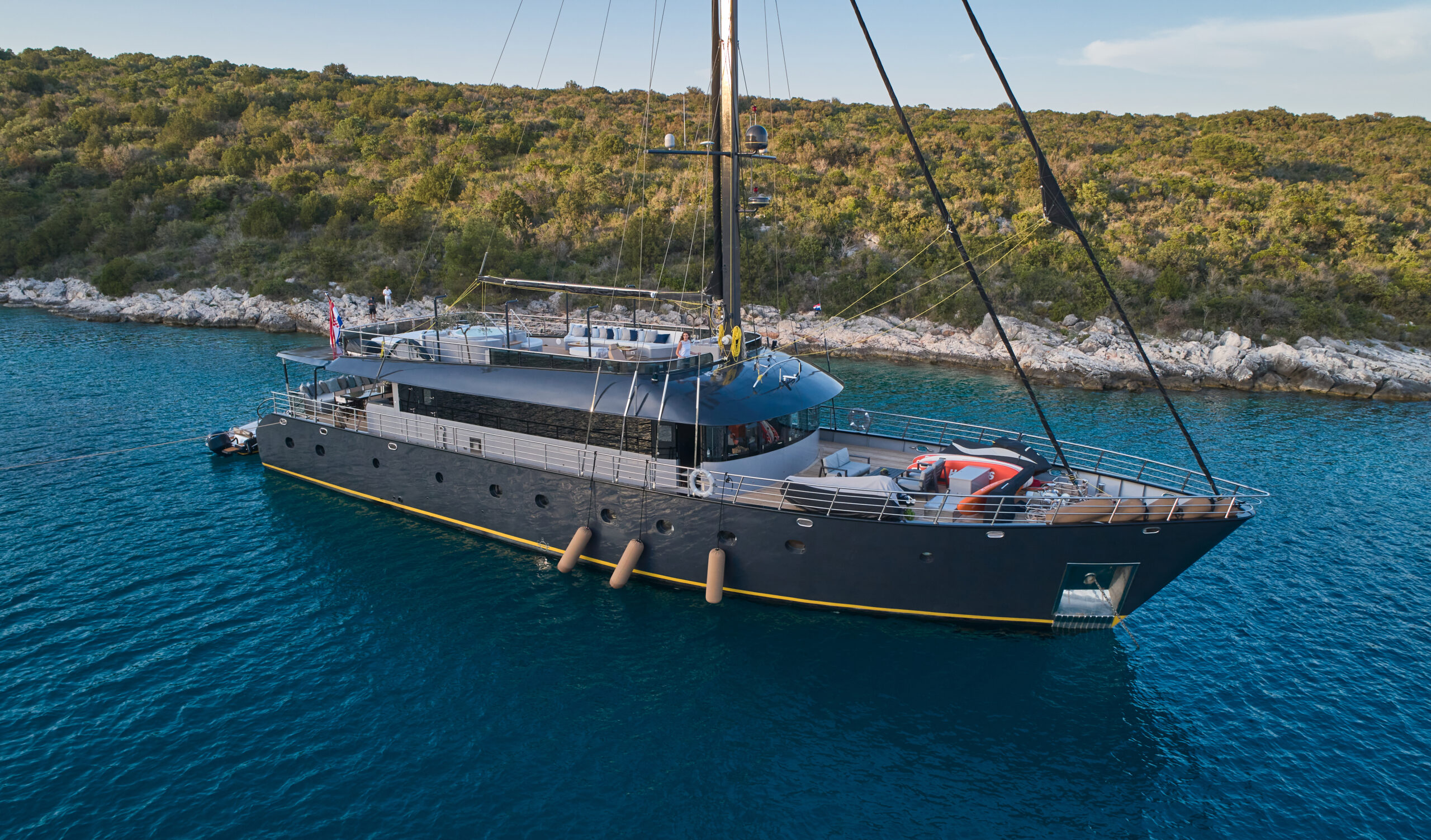 Rara Avis yacht a noleggio